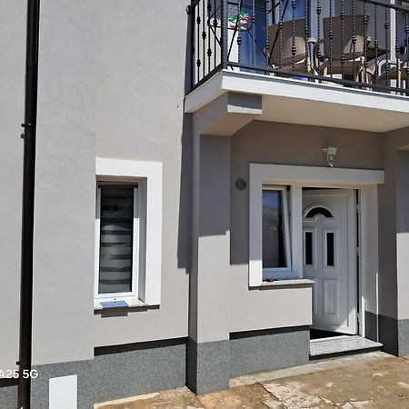 Apartments Tonci Tribunj  Exterior photo